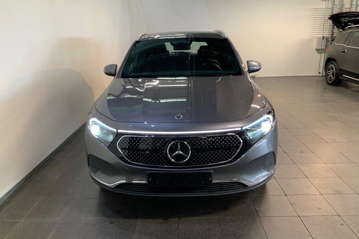 Grå Mercedes EQA250 fra 2022