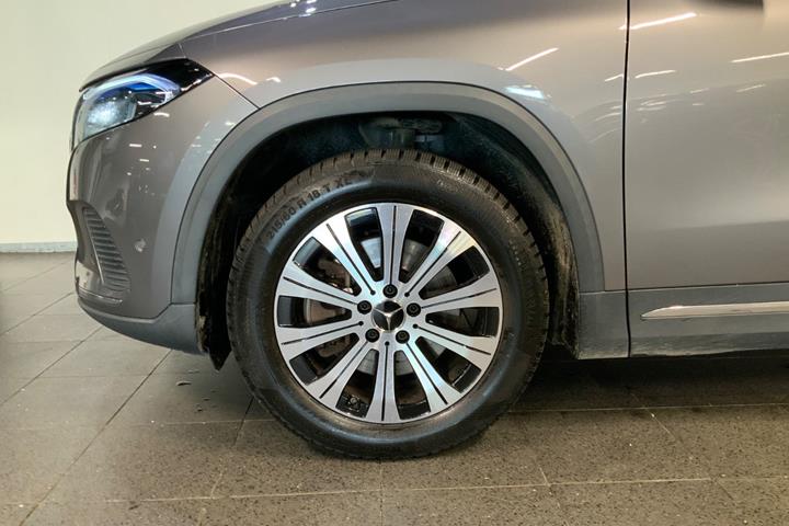 Grå Mercedes EQA250 fra 2022