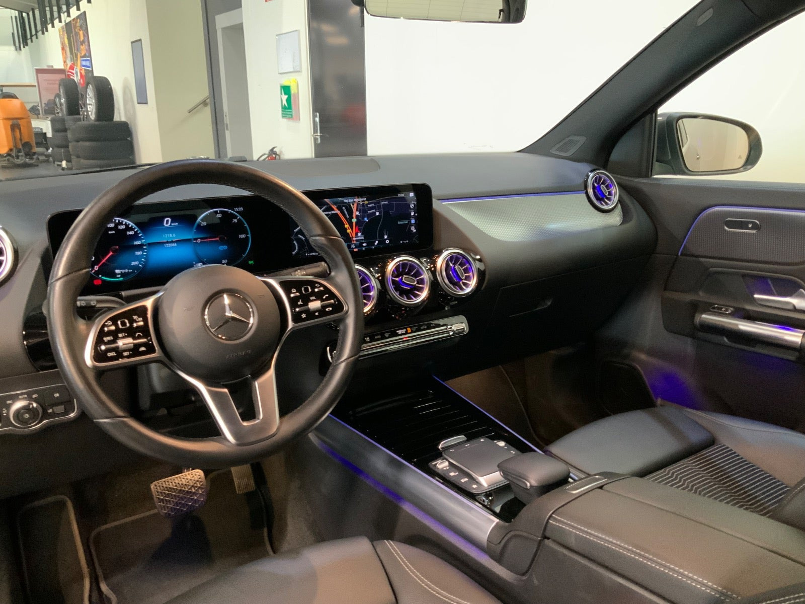 Grå Mercedes EQA250 fra 2022
