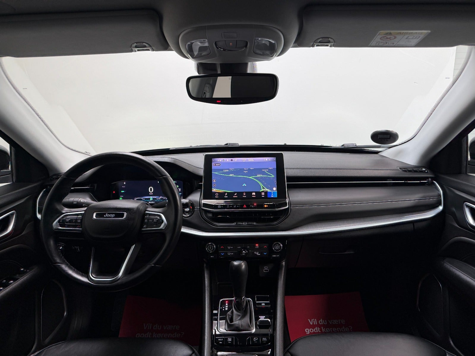 Sort Jeep Compass fra 2023