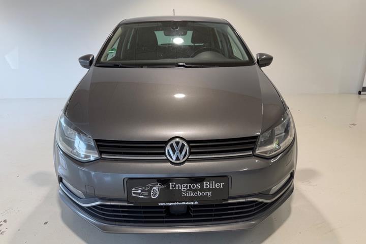 Grå VW Polo fra 2015