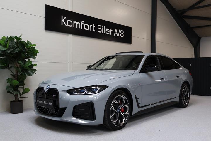Grå BMW i4 fra 2023