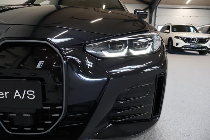 Sort BMW i4 fra 2022