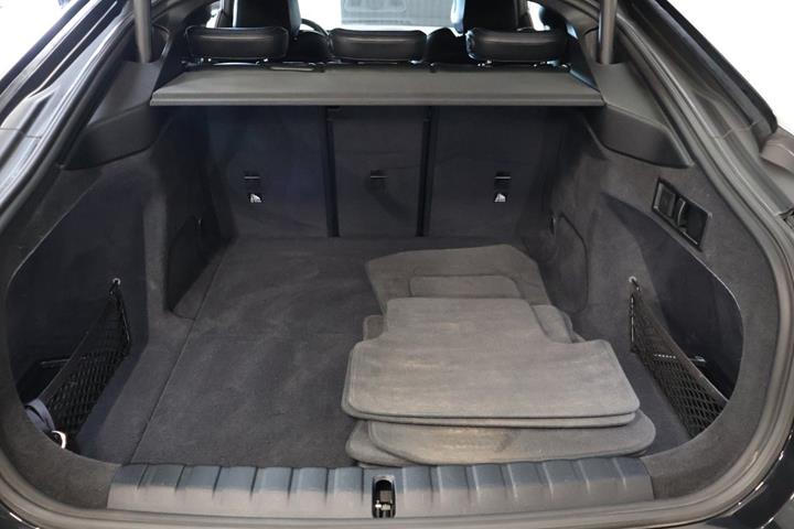 Sort BMW i4 fra 2022