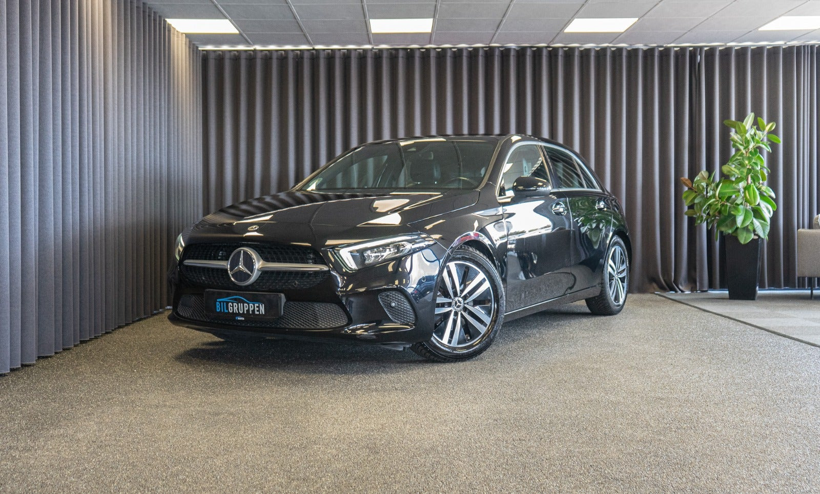 Sort Mercedes A180 fra 2022