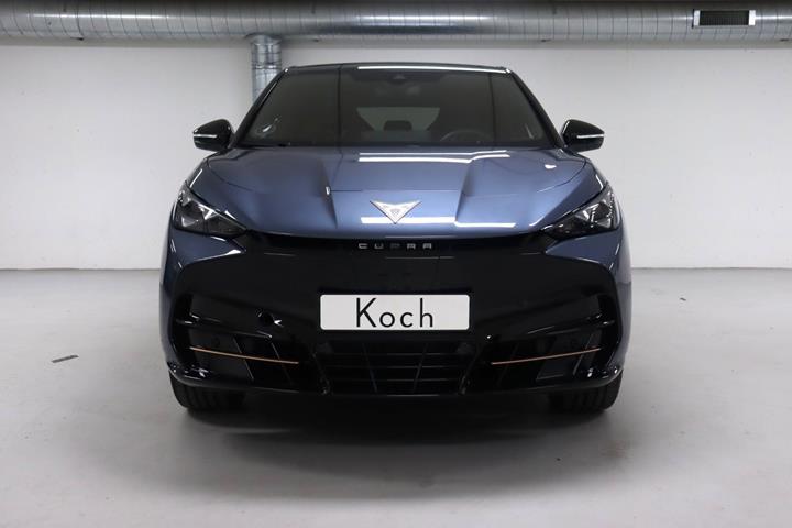 Blå Cupra Tavascan fra 2025