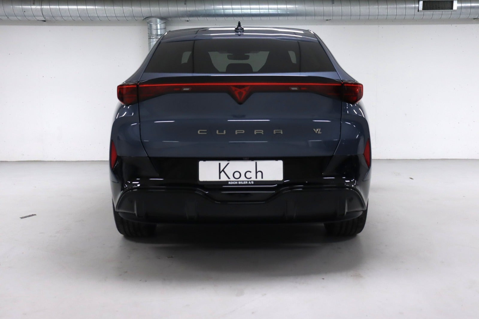 Blå Cupra Tavascan fra 2025