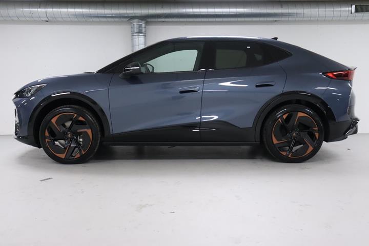 Blå Cupra Tavascan fra 2025