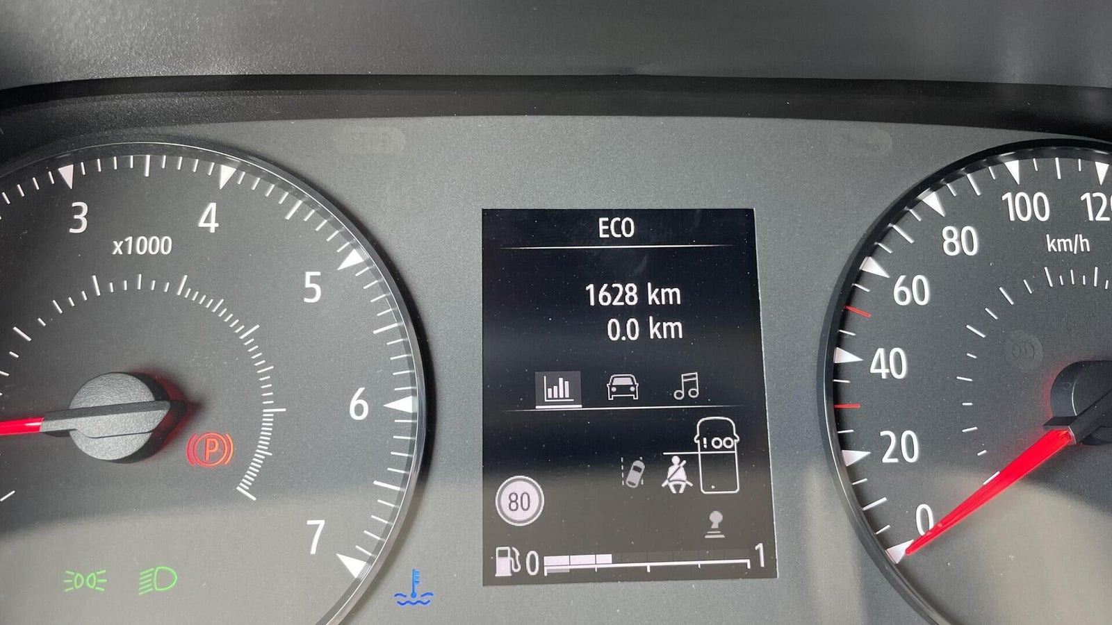 Hvid Renault Trafic fra 2025