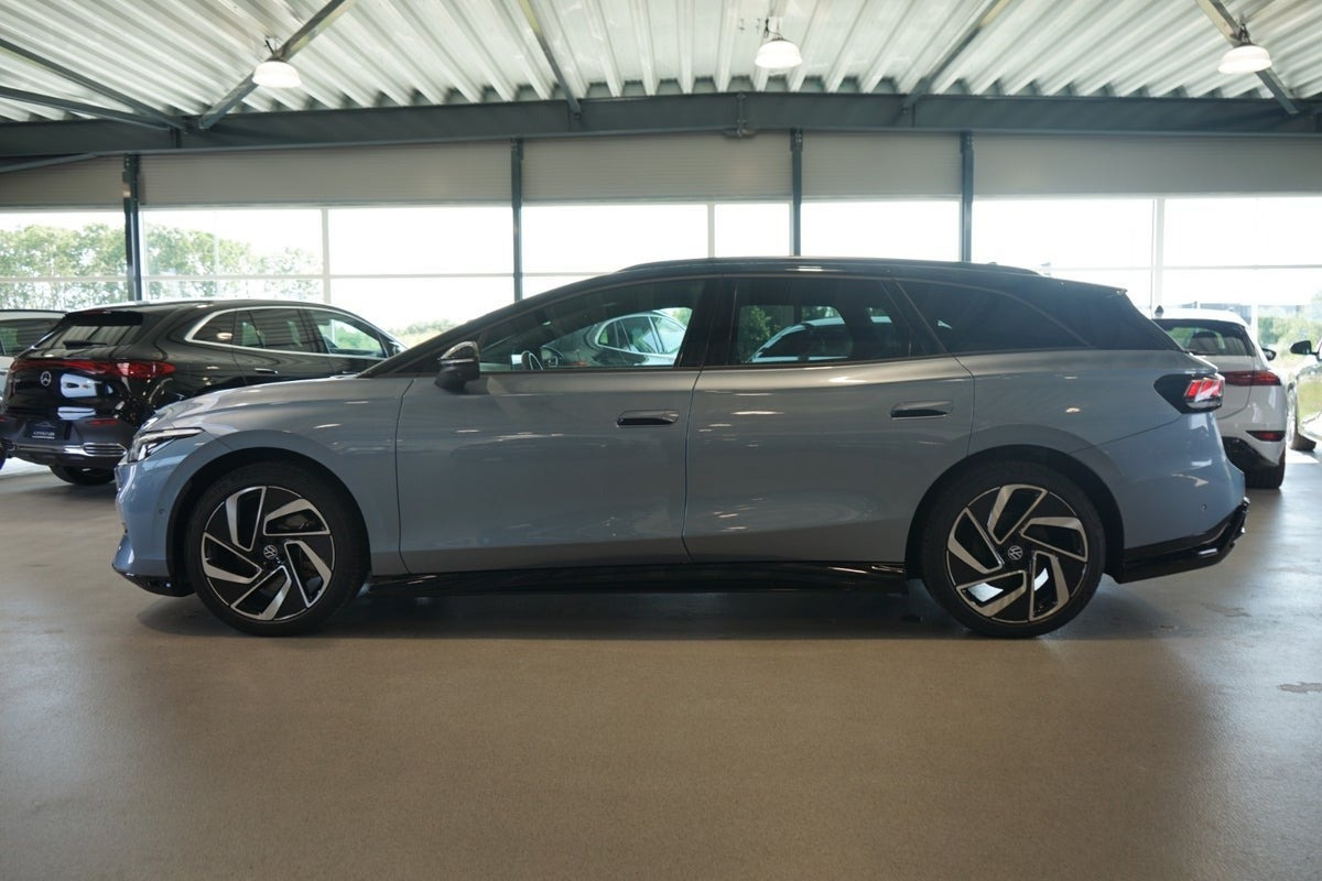 Blå VW ID.7 fra 2025