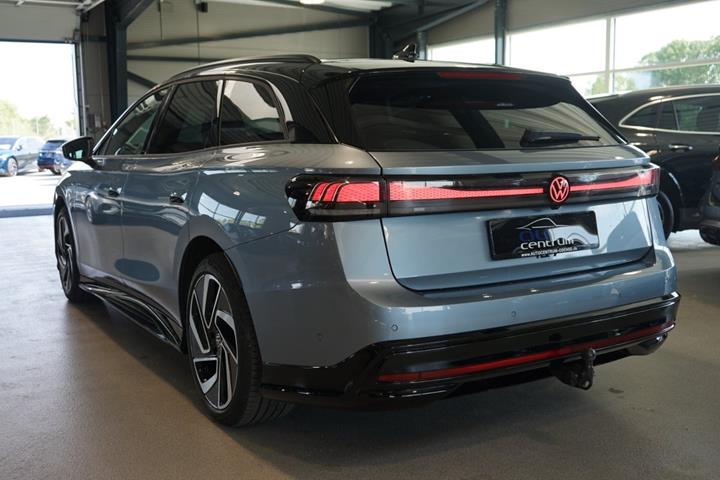 Blå VW ID.7 fra 2025