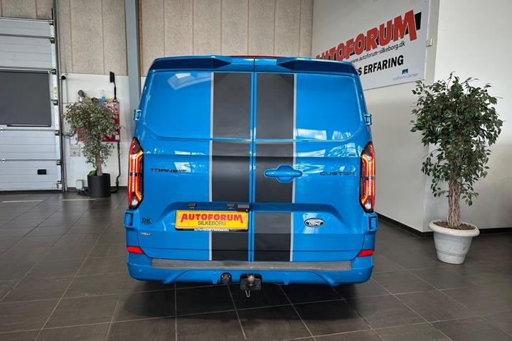 Blå Ford Transit Custom 320 L2 fra 2025
