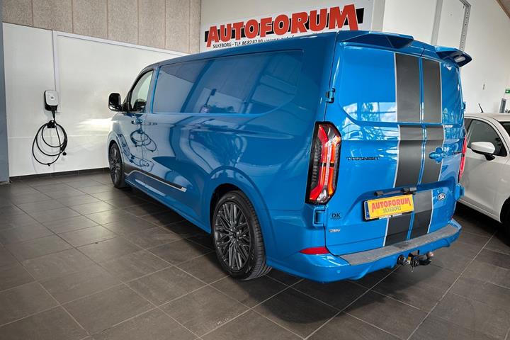Blå Ford Transit Custom 320 L2 fra 2025