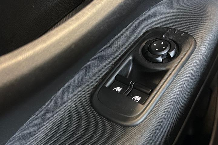 Grøn Fiat 500e fra 2023