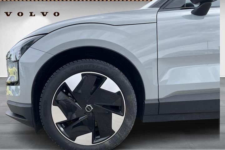 Grå Volvo EX30 fra 2024