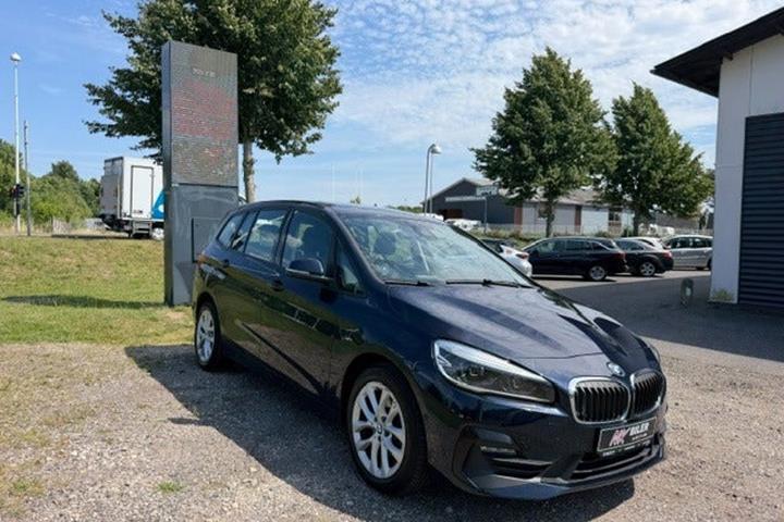 undefined BMW 218d fra 2020