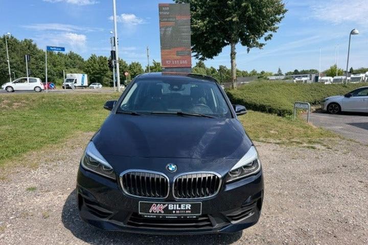 undefined BMW 218d fra 2020