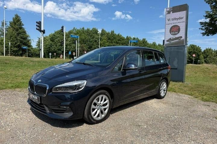 undefined BMW 218d fra 2020