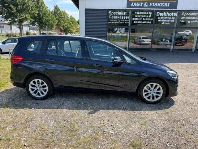 undefined BMW 218d fra 2020