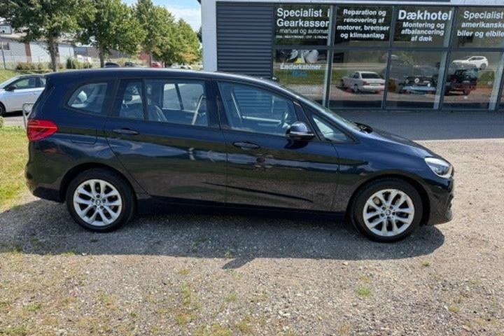 undefined BMW 218d fra 2020