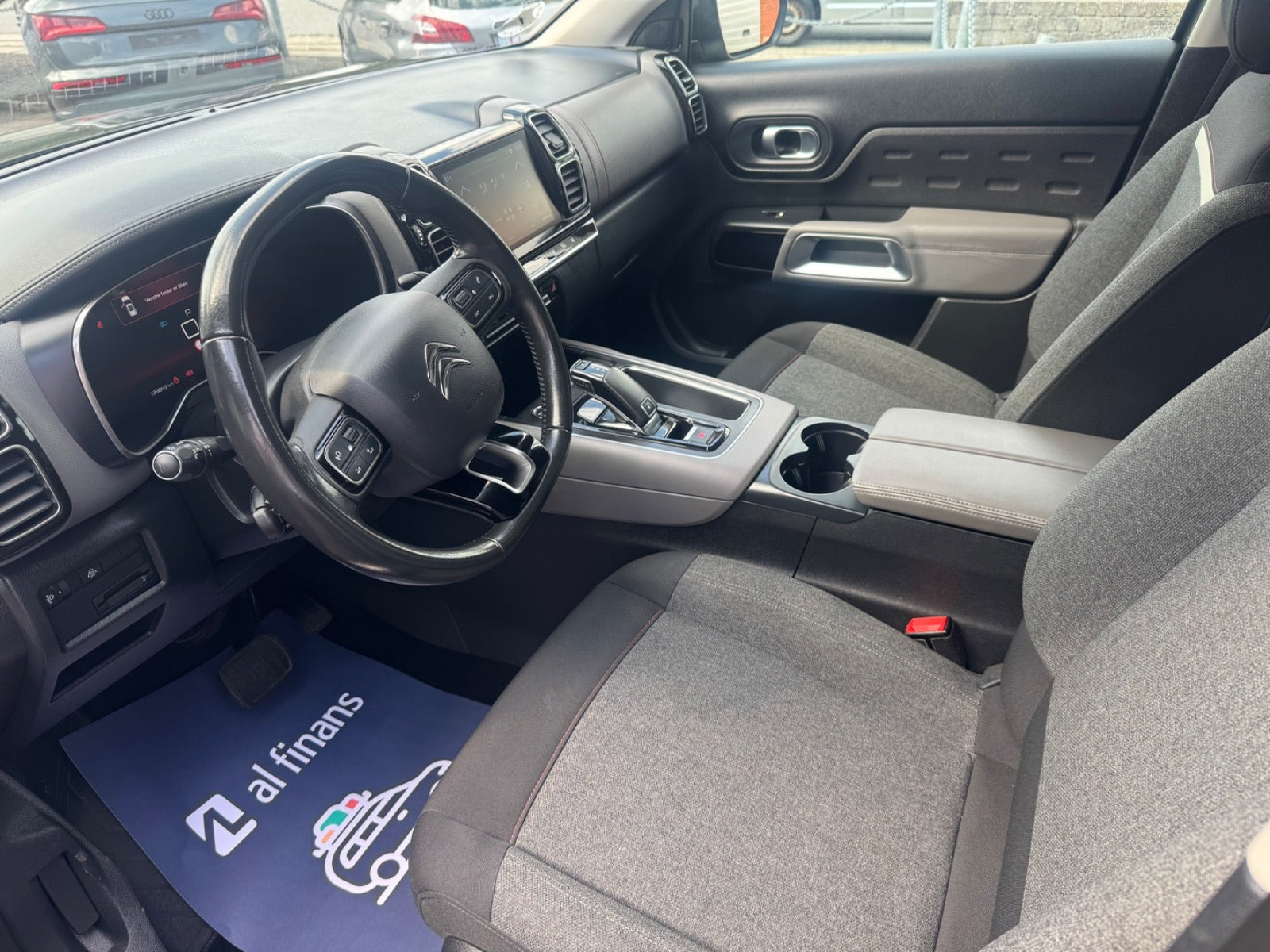 Grå Citroën C5 Aircross fra 2019