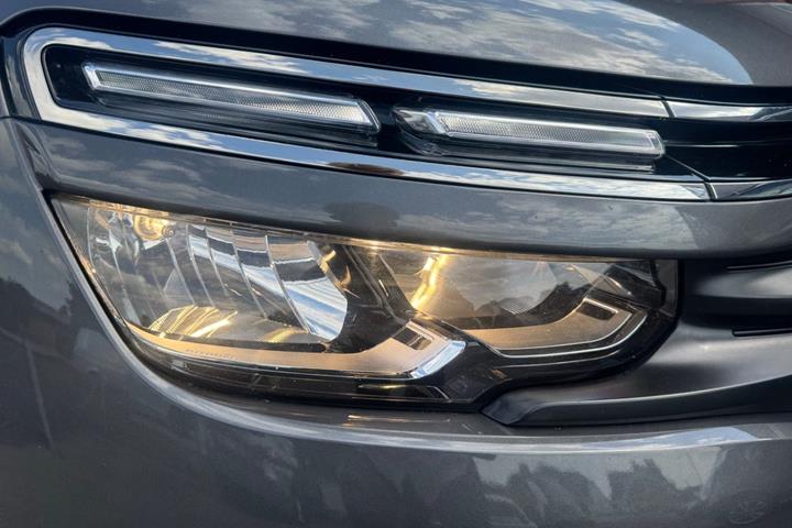 Grå Citroën C5 Aircross fra 2019