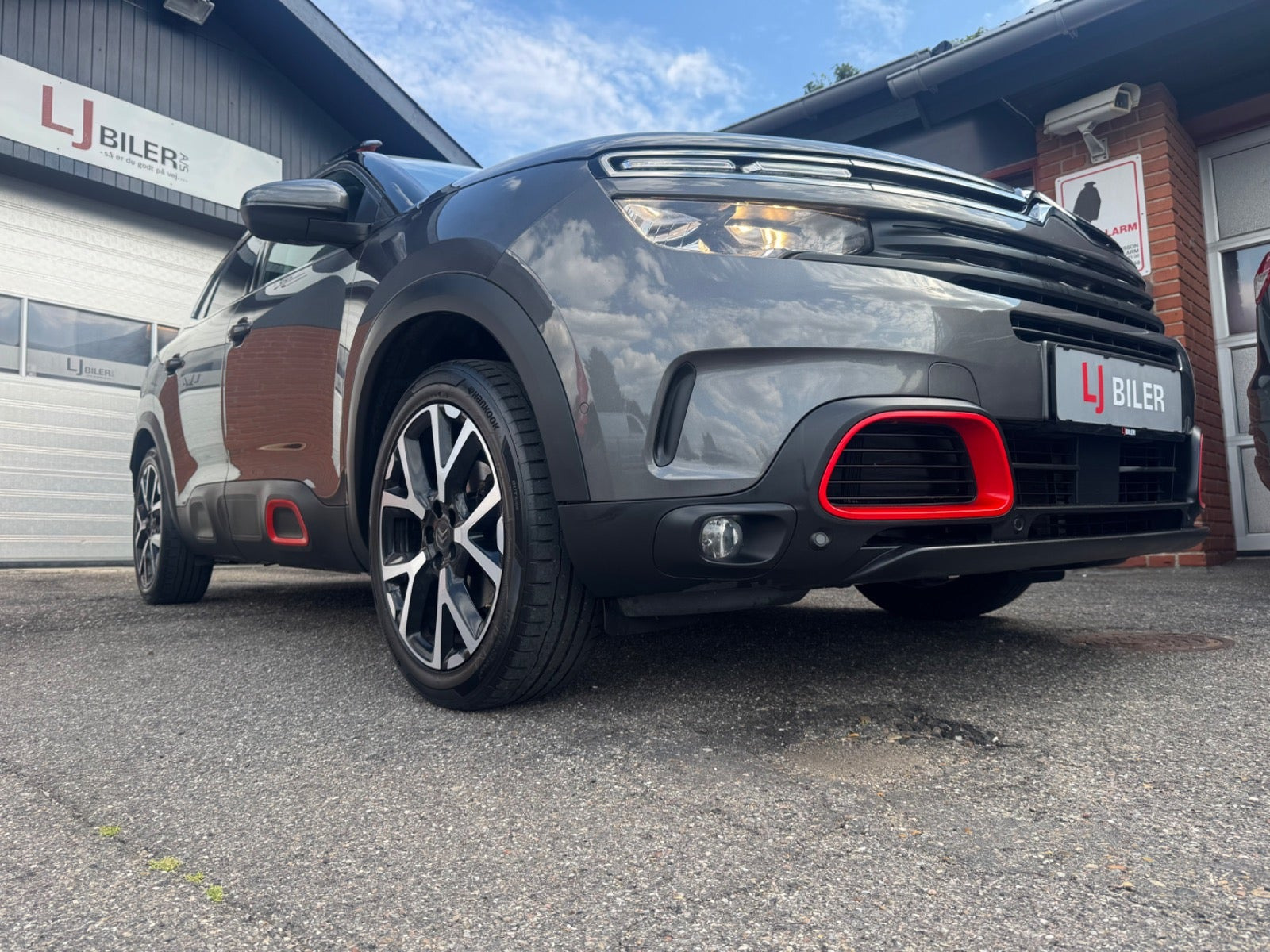 Grå Citroën C5 Aircross fra 2019