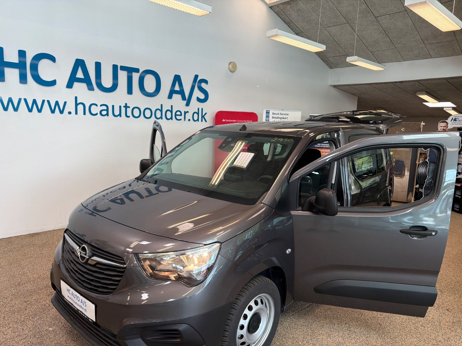 Sort Opel Combo-e Life fra 2024