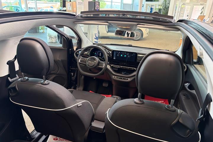 Sort Fiat 500e fra 2023