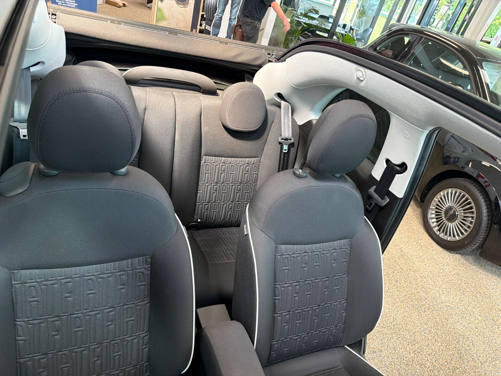 Sort Fiat 500e fra 2023