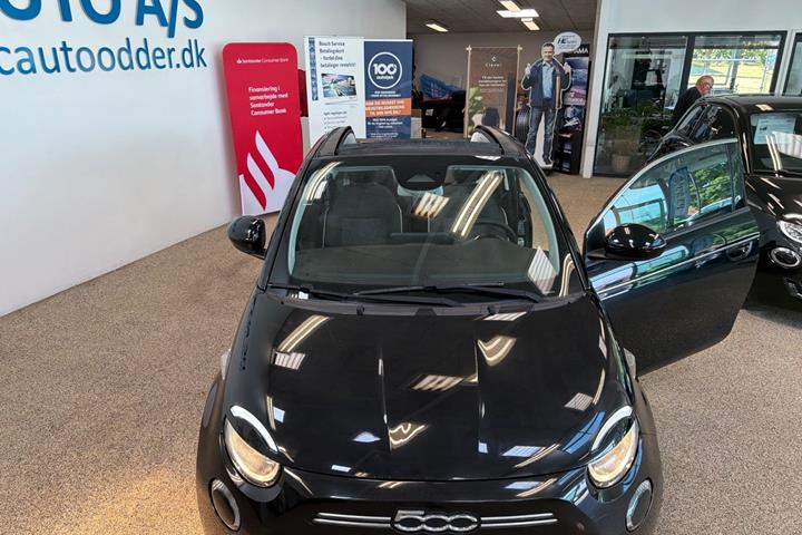 Sort Fiat 500e fra 2023