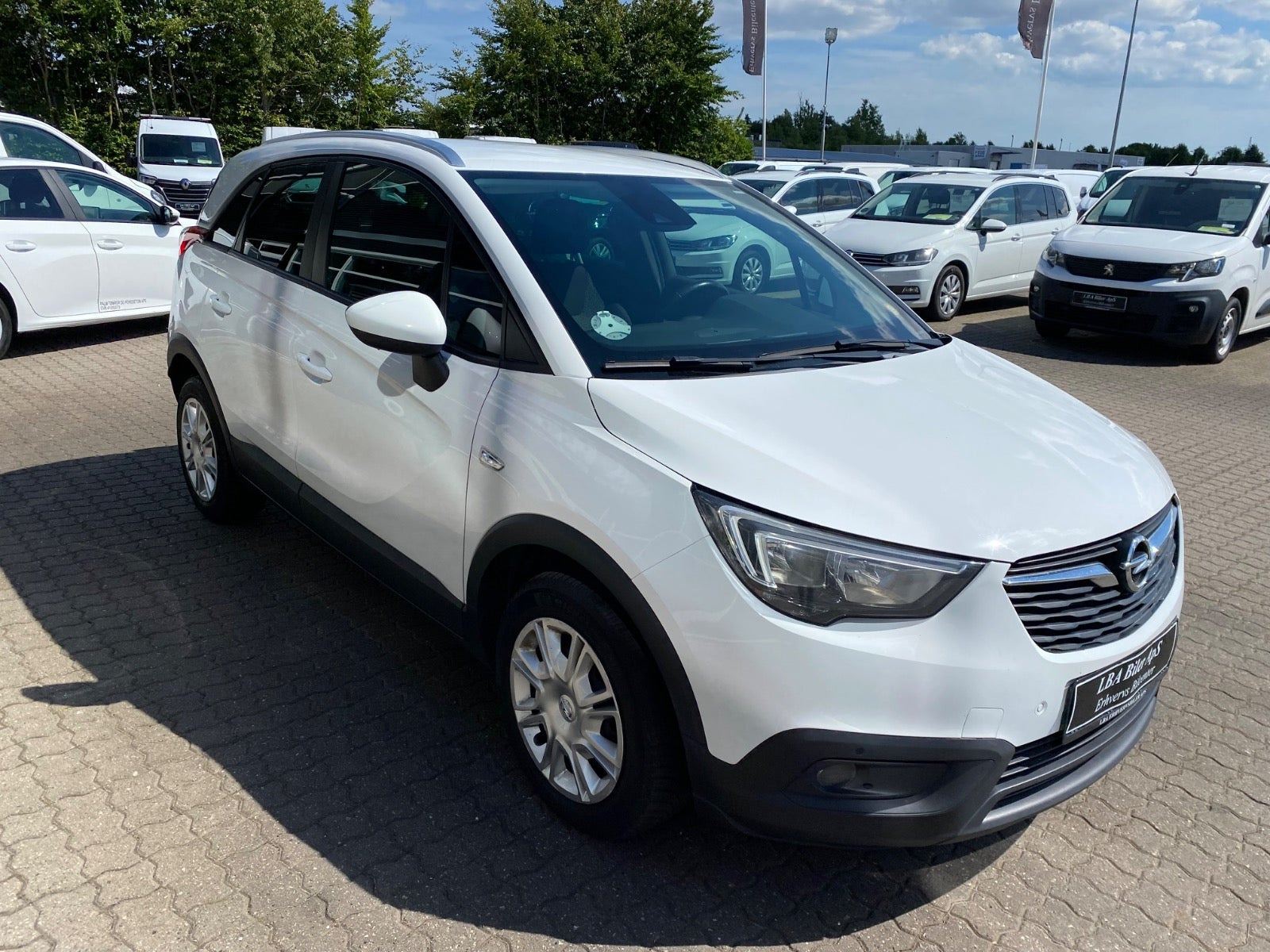 Hvid Opel Crossland X fra 2019