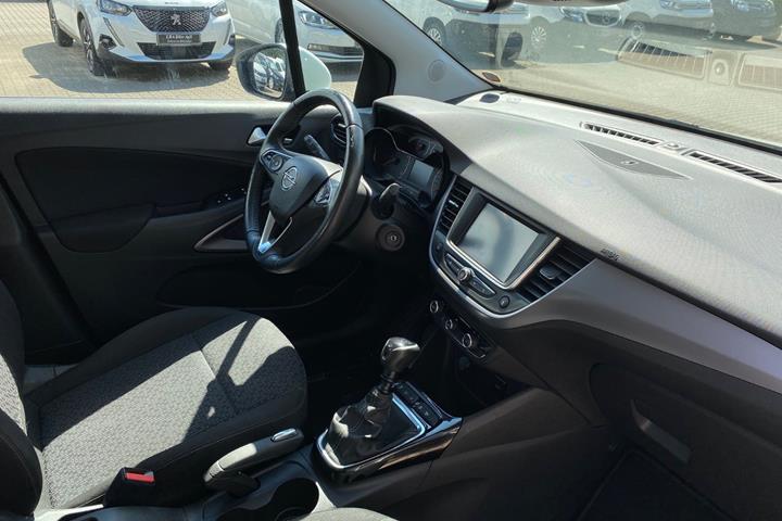 Hvid Opel Crossland X fra 2019