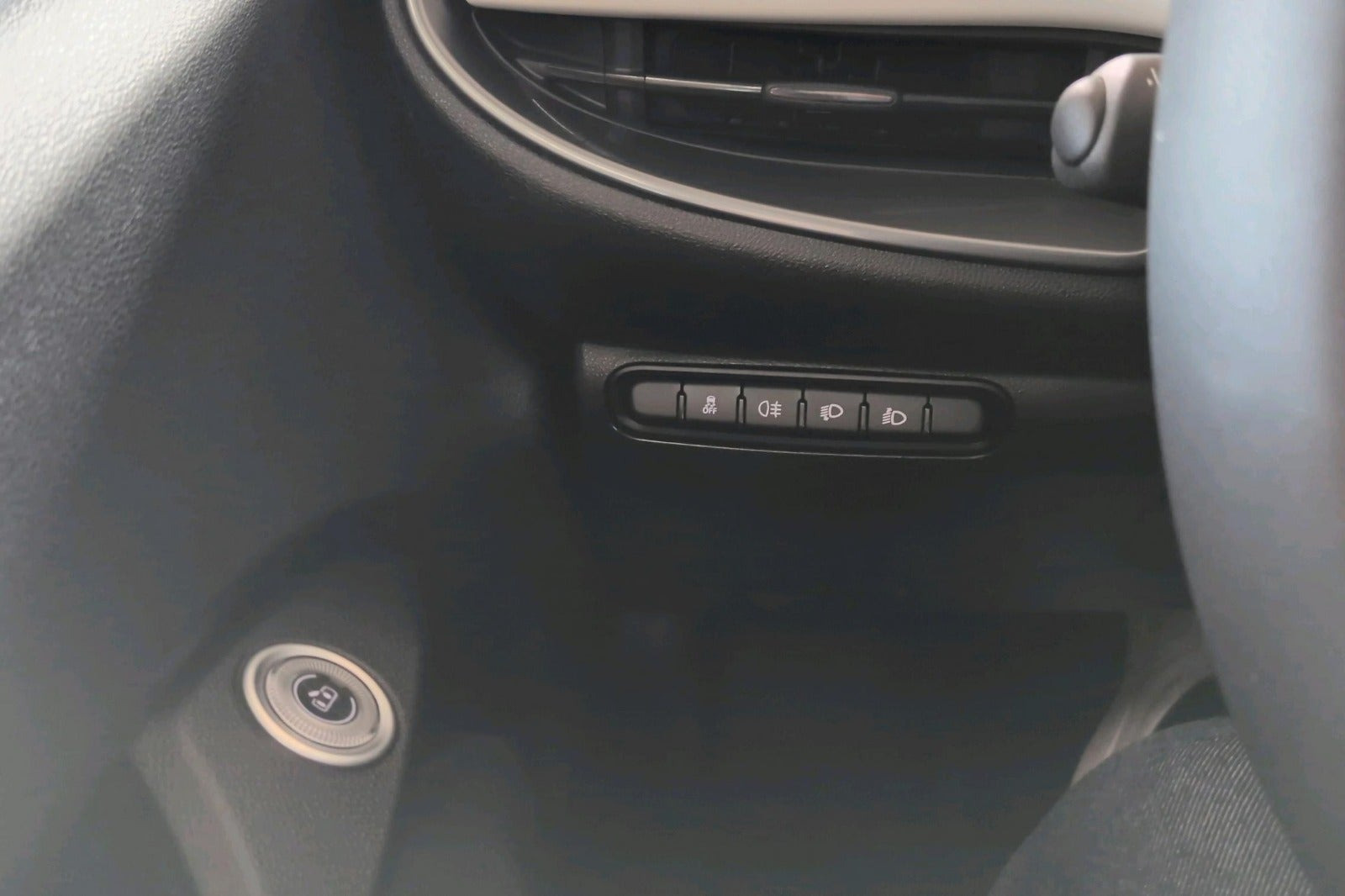 Hvid Fiat 500e fra 2023