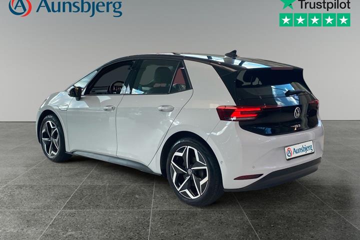 Hvid VW ID.3 fra 2023