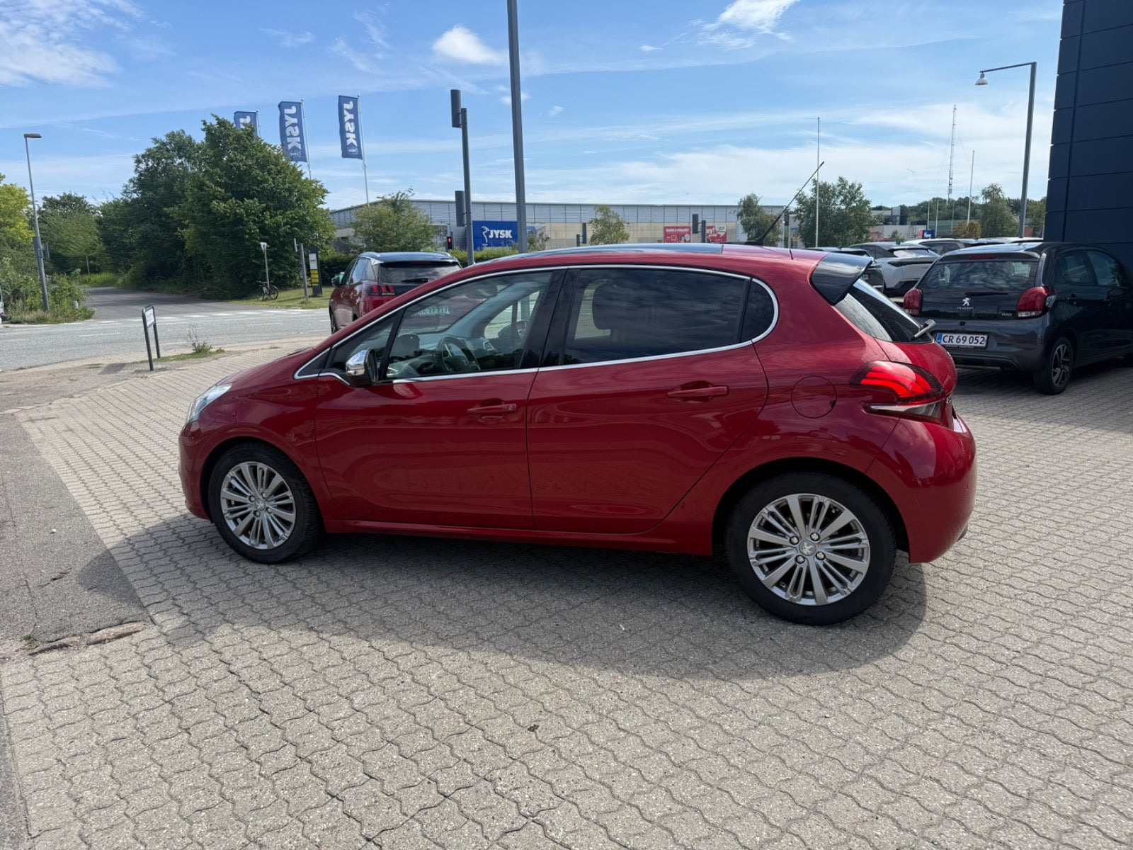 undefined Peugeot 208 fra 2017
