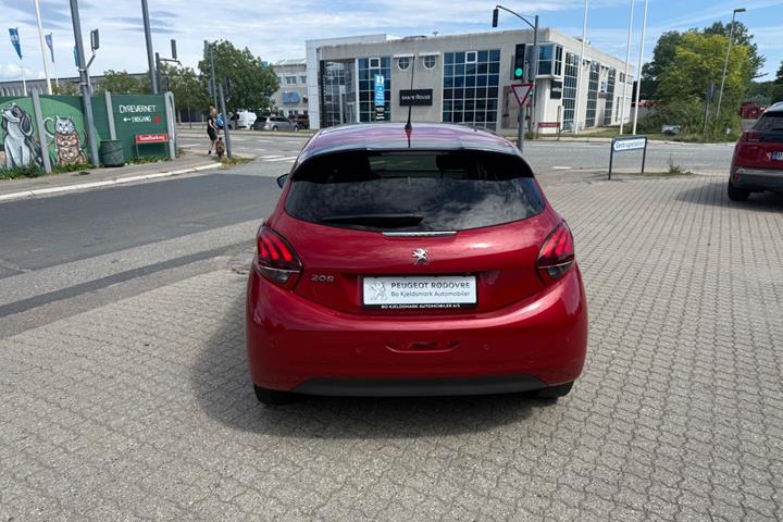 undefined Peugeot 208 fra 2017