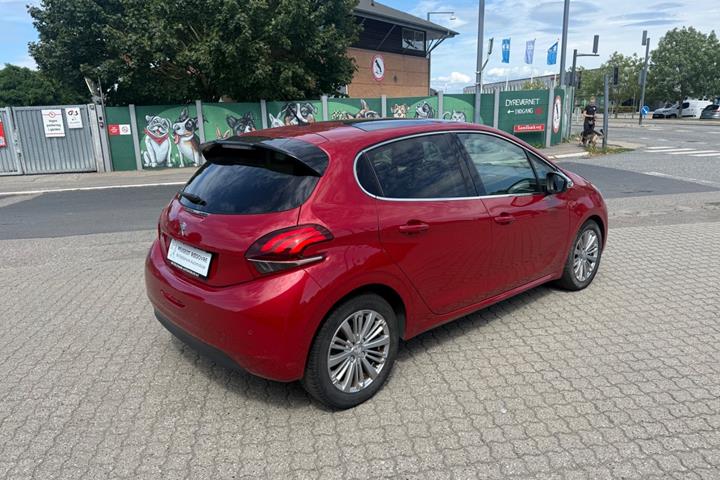 undefined Peugeot 208 fra 2017
