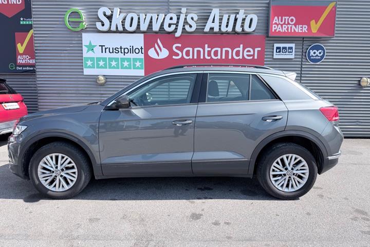 Grå VW T-Roc fra 2019