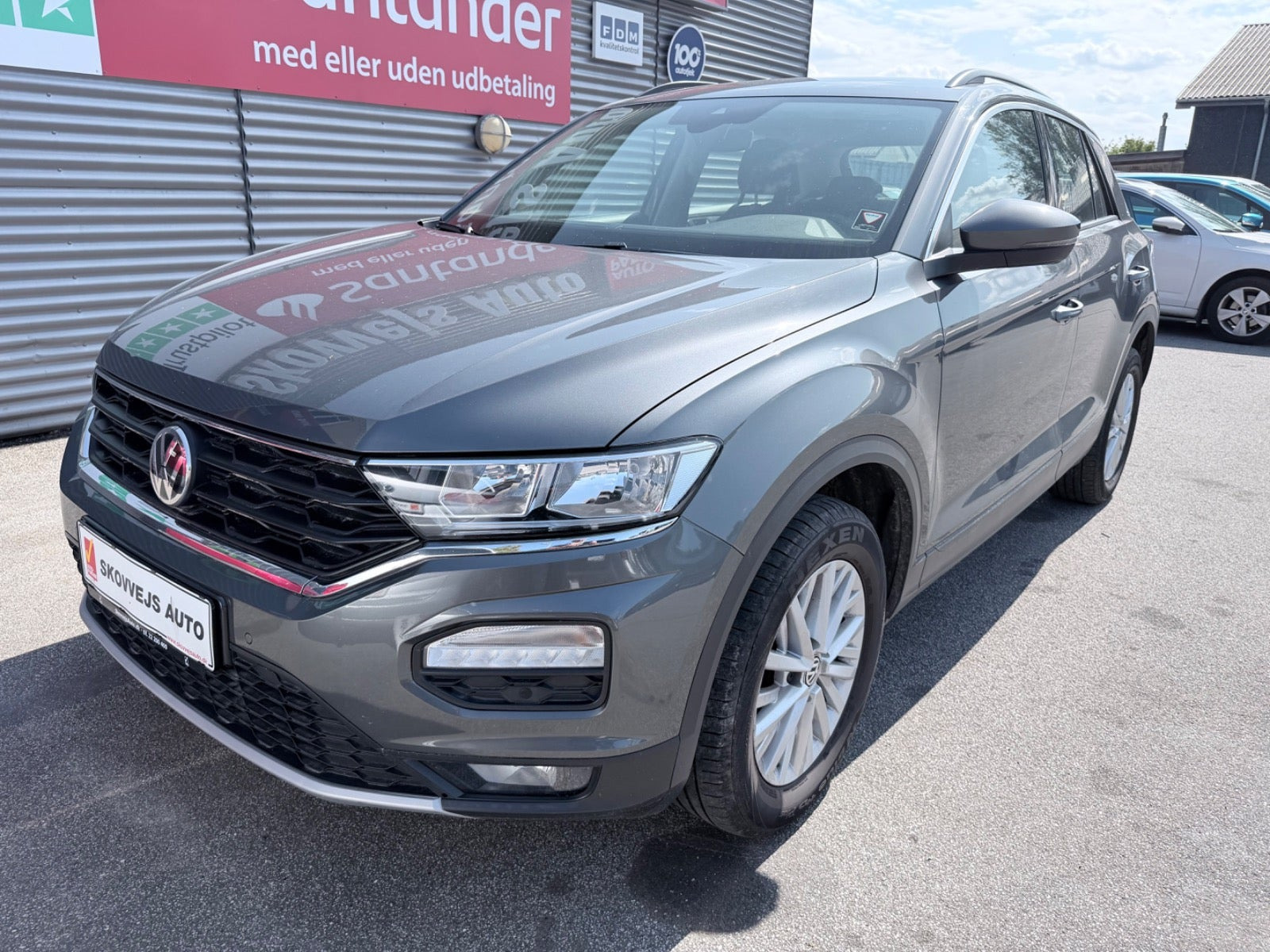 Grå VW T-Roc fra 2019