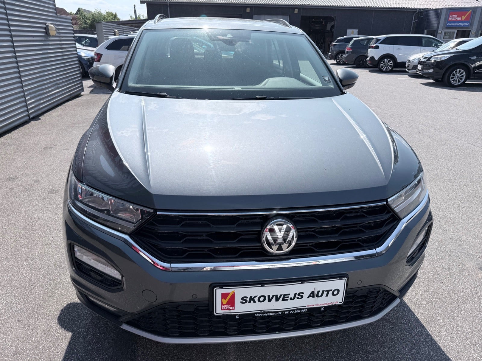 Grå VW T-Roc fra 2019