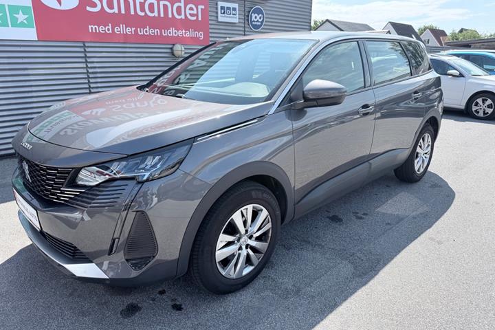 Grå Peugeot 5008 fra 2021