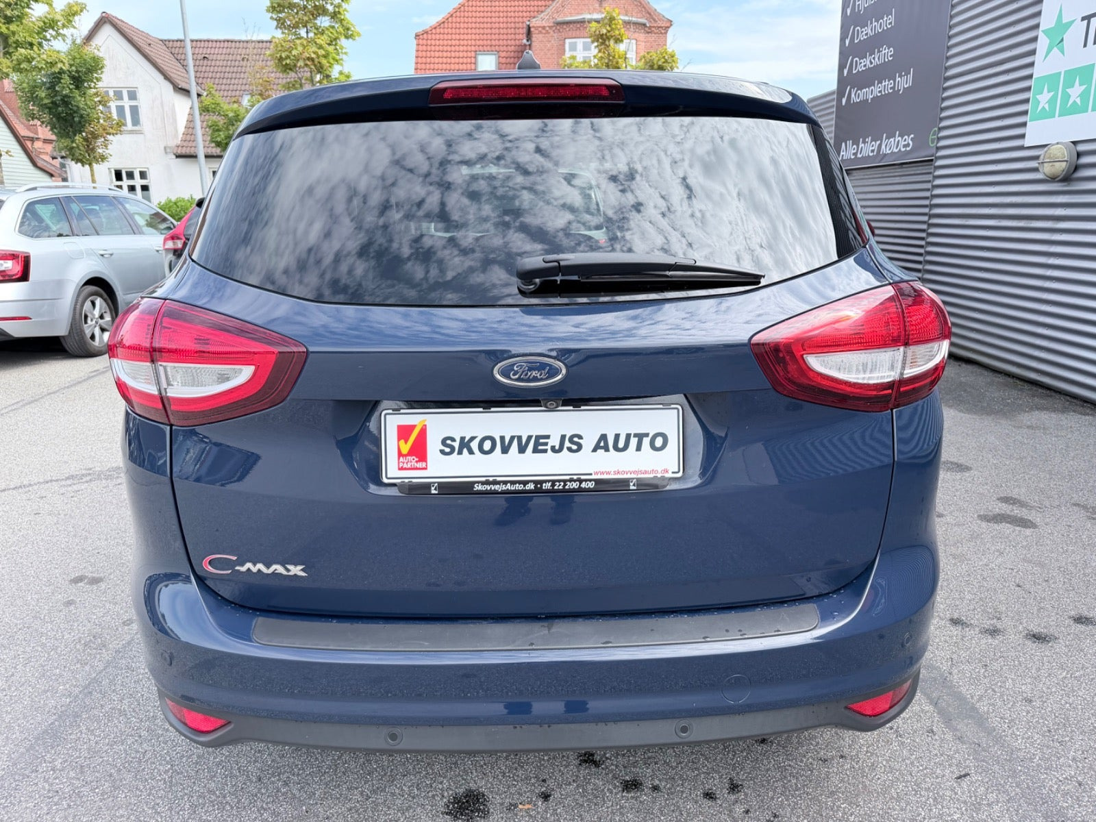 Blå Ford C-MAX fra 2019