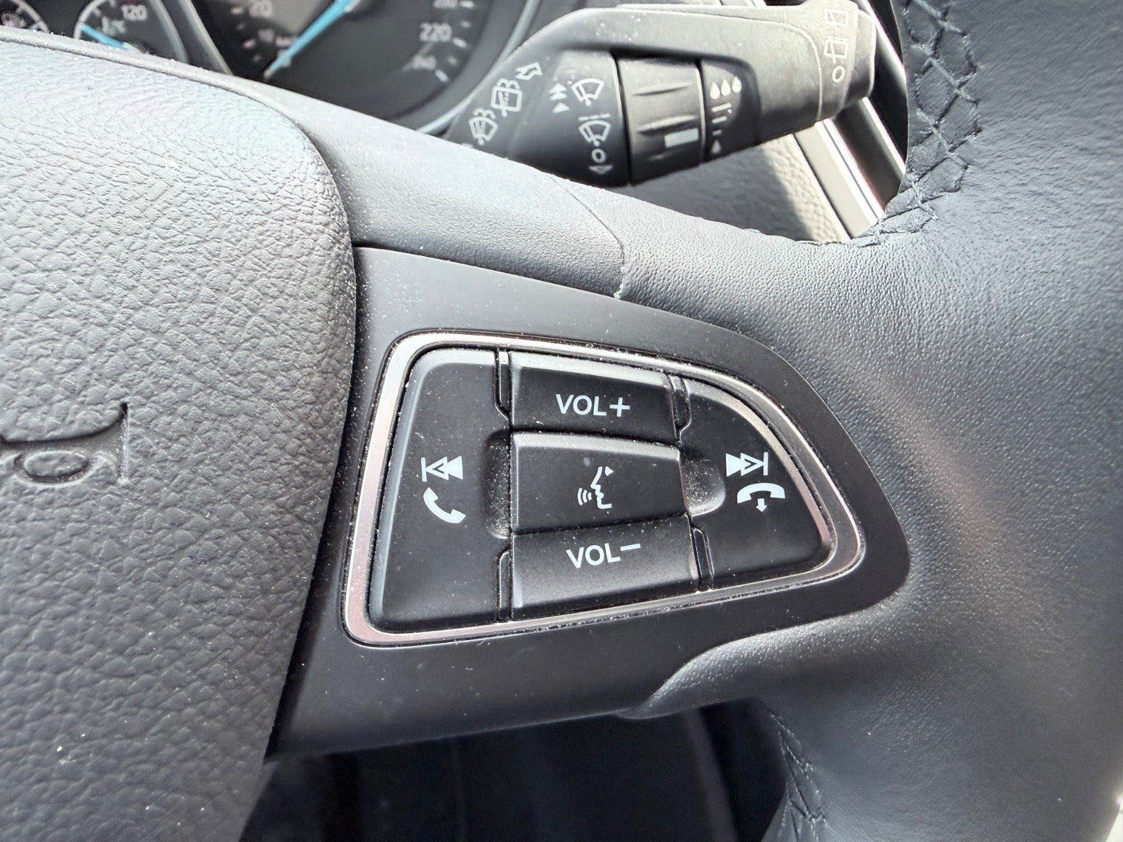 Blå Ford C-MAX fra 2019
