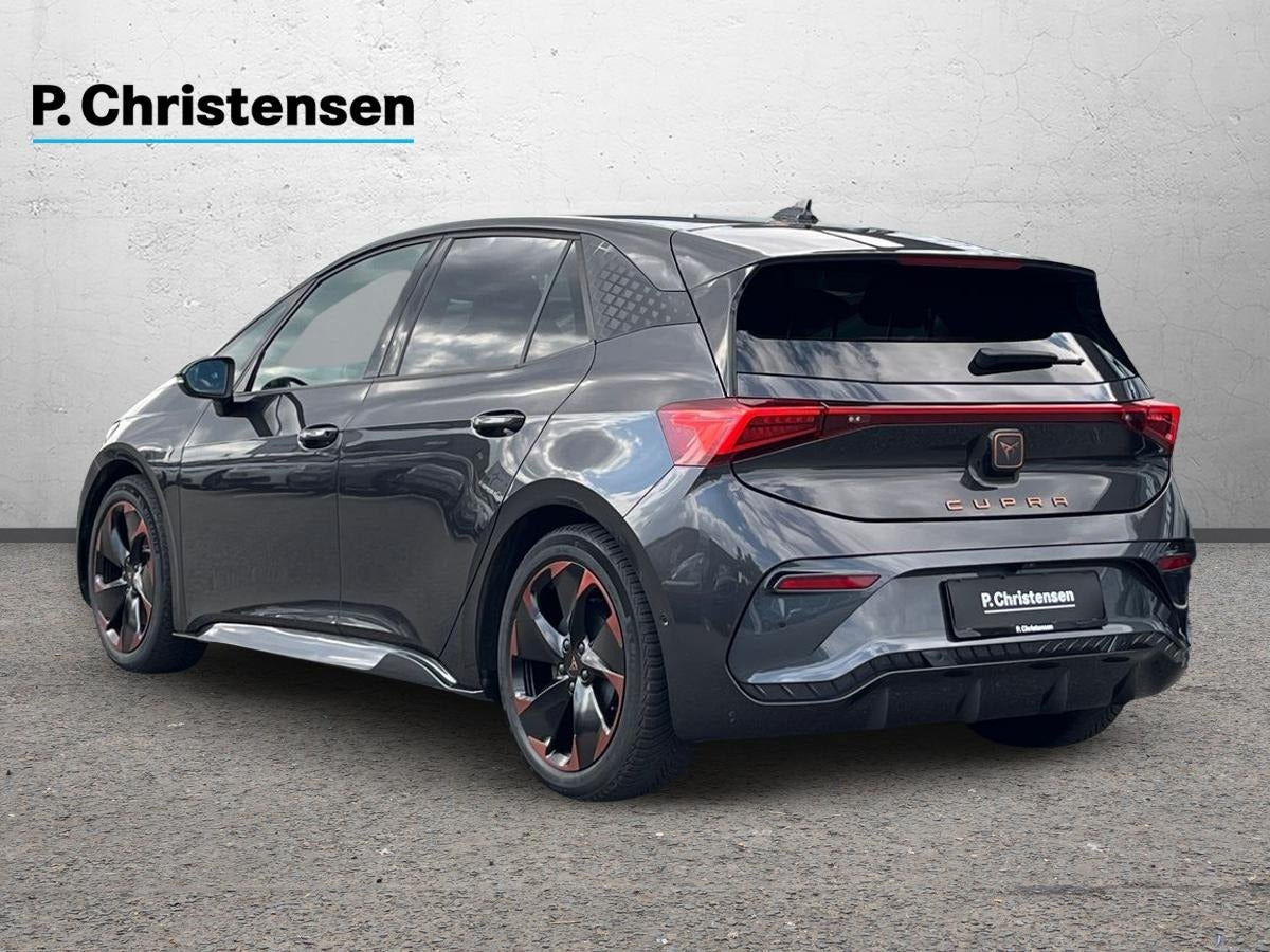 Sort Cupra Born fra 2023