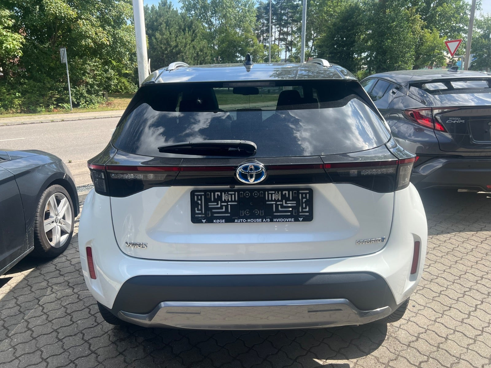 Hvid Toyota Yaris Cross fra 2022