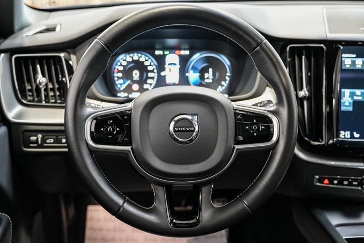 Sort Volvo XC60 fra 2021