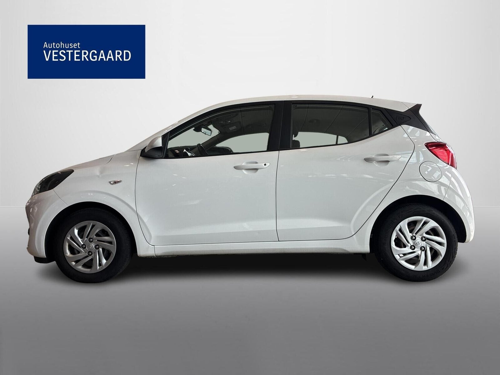 Hvid Hyundai i10 fra 2022