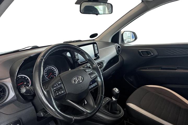 Hvid Hyundai i10 fra 2022