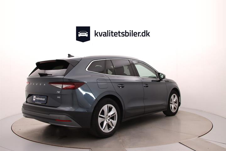 Grå Skoda Enyaq fra 2021